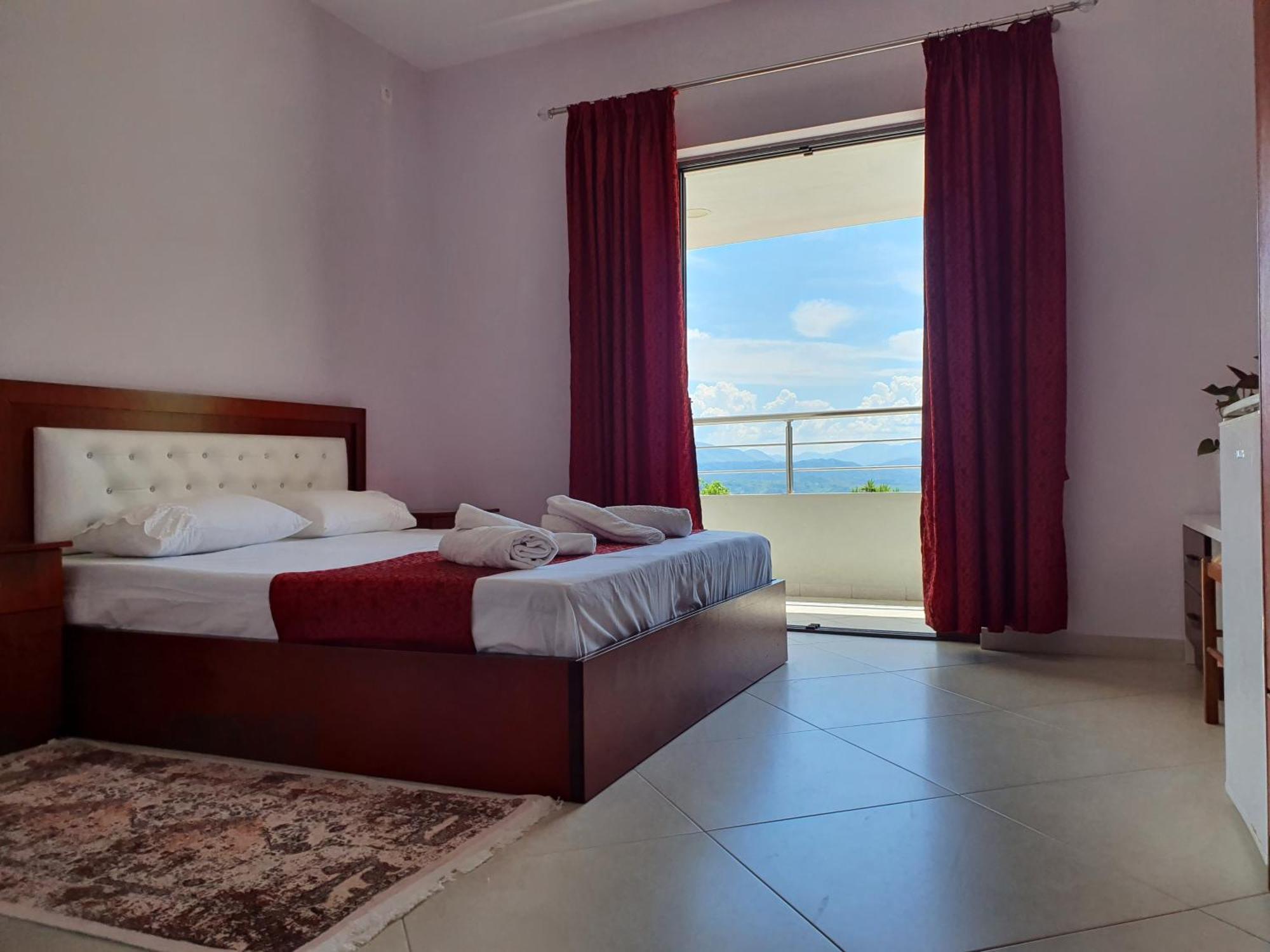 Akeron'S Rooms Sarande Exterior photo