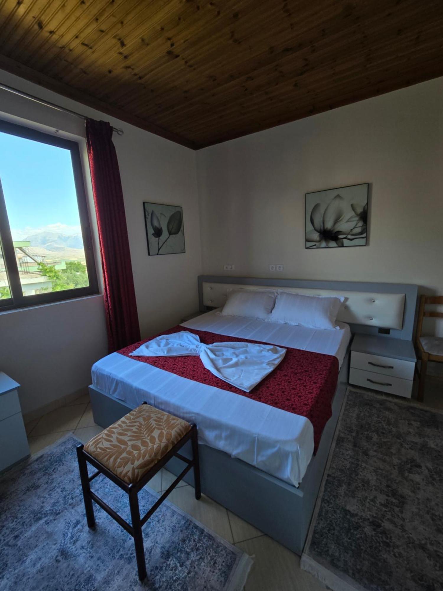 Akeron'S Rooms Sarande Exterior photo